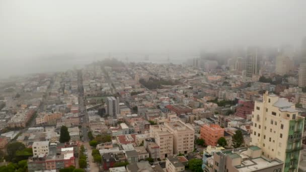 Panoramiczny widok z lotu ptaka na Lombard Street wschodnią ulicę w San Francisco — Wideo stockowe