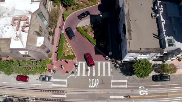 Aerial panoramic view of lombard street an eastwest street in san francisco — Stock video