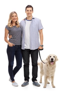 Genç çift ile onların köpek poz