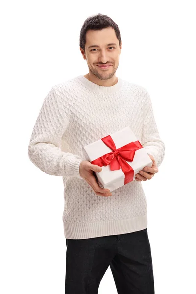Mężczyzna trzymający prezent. — Zdjęcie stockowe