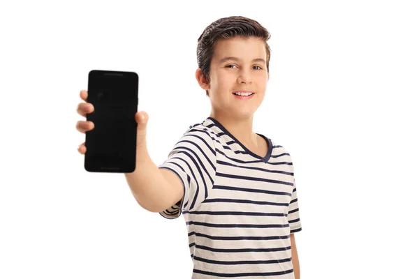 Pojke visar en telefon — Stockfoto