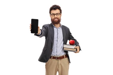 Genç öğretmen bir telefon gösterilen