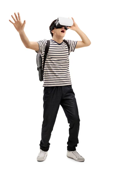 Estudiante adolescente con auriculares VR — Foto de Stock