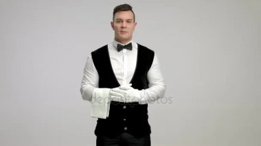 Eliyle işaret Butler