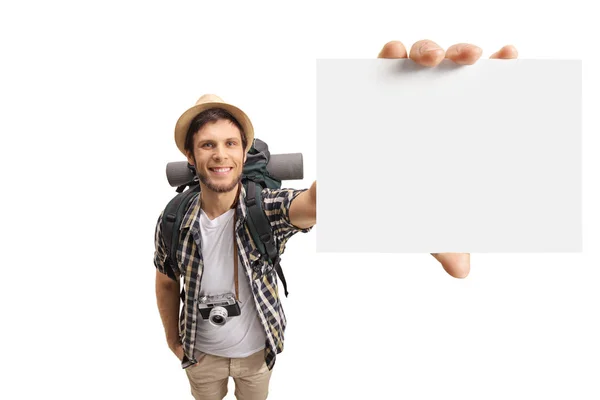 Tourist showing a blank card — Stock Photo, Image