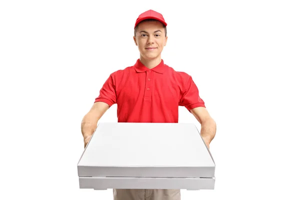 Entrega de pizza menino dando caixas de pizza — Fotografia de Stock