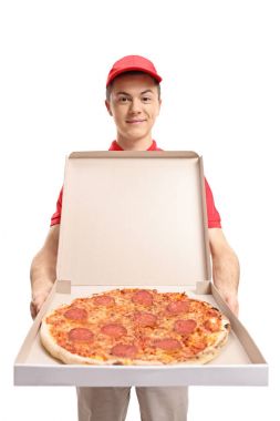 gösterilen bir pizza pizza servis elemanı