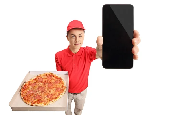 Хлопчик з доставки піци показує телефон — стокове фото