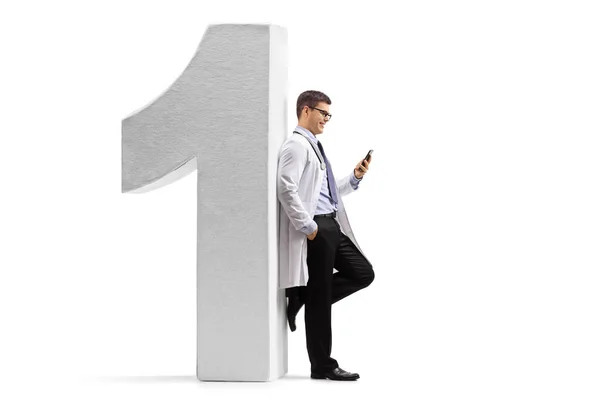 Foto Figura Intera Medico Appoggiato Una Figura Numero Uno Utilizzando — Foto Stock