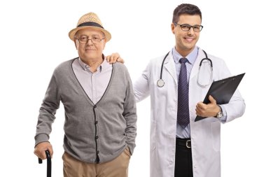 Olgun adam ve beyaz arka plan üzerinde izole bir doktor