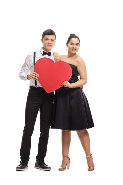 Retrato Comprimento Total Casal Adolescente Elegantemente Vestido Com Coração Isolado — Fotografia de Stock