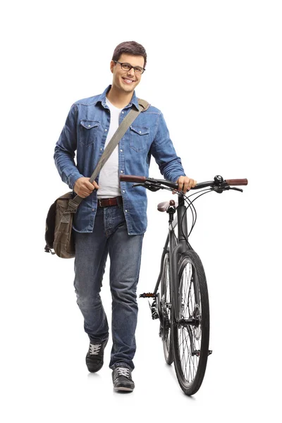 Retrato Comprimento Total Jovem Com Uma Bicicleta Caminhando Direção Câmera — Fotografia de Stock