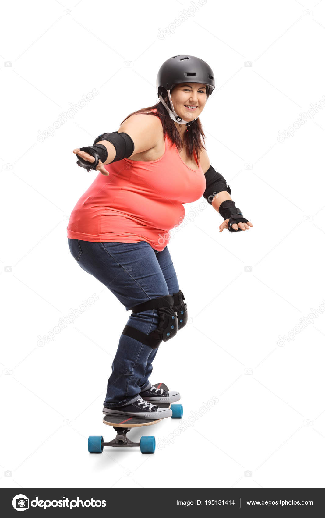 vejledning Arv momentum Full Length Portrait Overweight Woman Wearing Protective Gear Riding  Longboard Stock Photo by ©ljsphotography 195131414