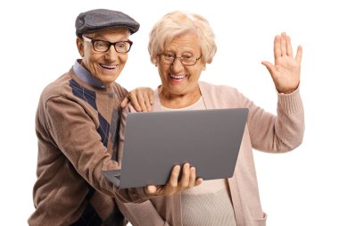Online görüntülü sohbet kullanan yaşlı çift