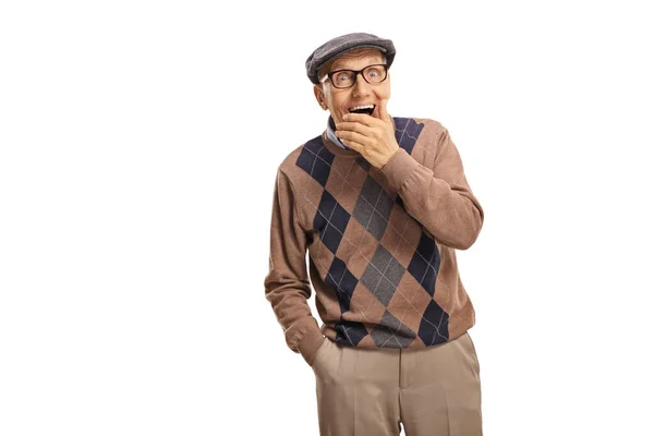 Verbazingwekkende senior man die zijn mond houdt — Stockfoto