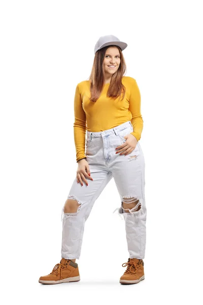 힙합 복장을 한 젊은 여성 — 스톡 사진