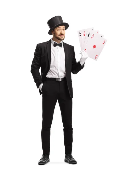 Magicien avec de grandes cartes à jouer — Photo