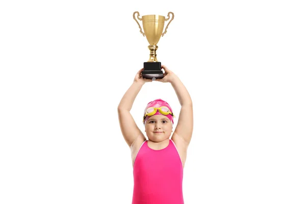 Ragazza Costume Bagno Sollevare Una Coppa Trofeo Oro Isolato Sfondo — Foto Stock