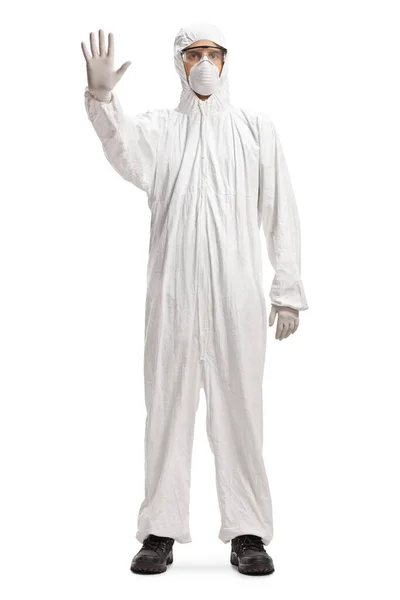 Dezenfekte Kıyafeti Giyen Işaret Eden Beyaz Arka Planda Izole Edilmiş — Stok fotoğraf