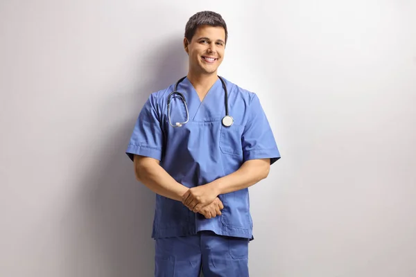 Jovem Trabalhador Saúde Sexo Masculino Uniforme Azul Isolado Sobre Fundo — Fotografia de Stock