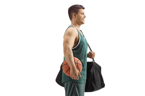 Hombre Con Una Pelota Baloncesto Una Bolsa Deporte Aislado Sobre —  Fotos de Stock