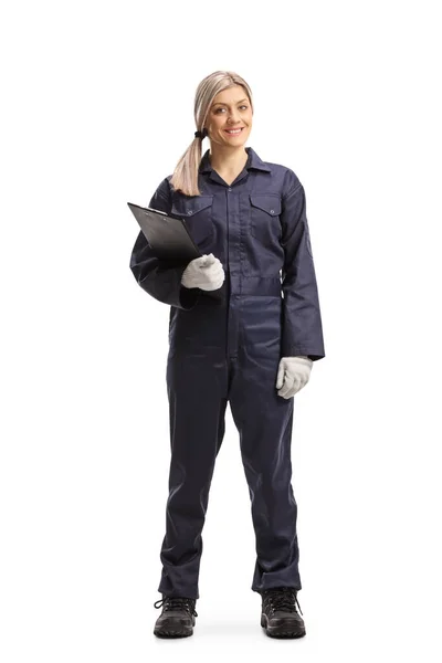 Retrato Larga Duración Una Trabajadora Uniforme General Con Portapapeles Aislado —  Fotos de Stock