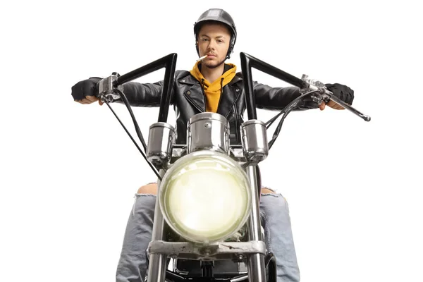 Młody Facet Jazda Motocyklu Palenie Papieros Odizolowany Białym Tle — Zdjęcie stockowe