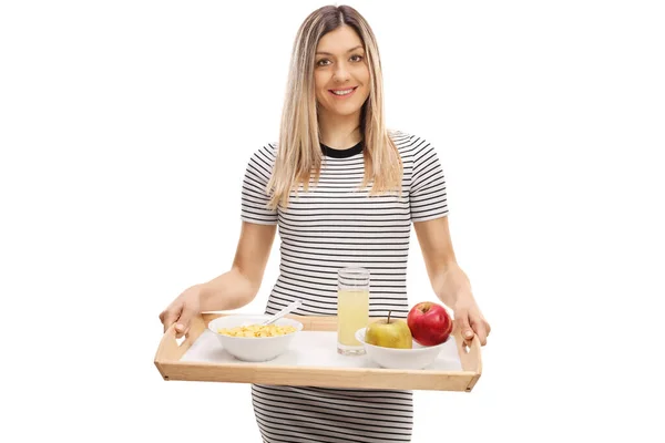 Jonge Casual Vrouw Met Een Dienblad Met Ontbijt Geïsoleerd Witte — Stockfoto