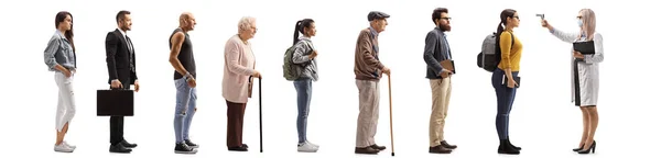 Full Length Profile Shot Female Doctor Measuring Body Temperature People — Stock Photo, Image