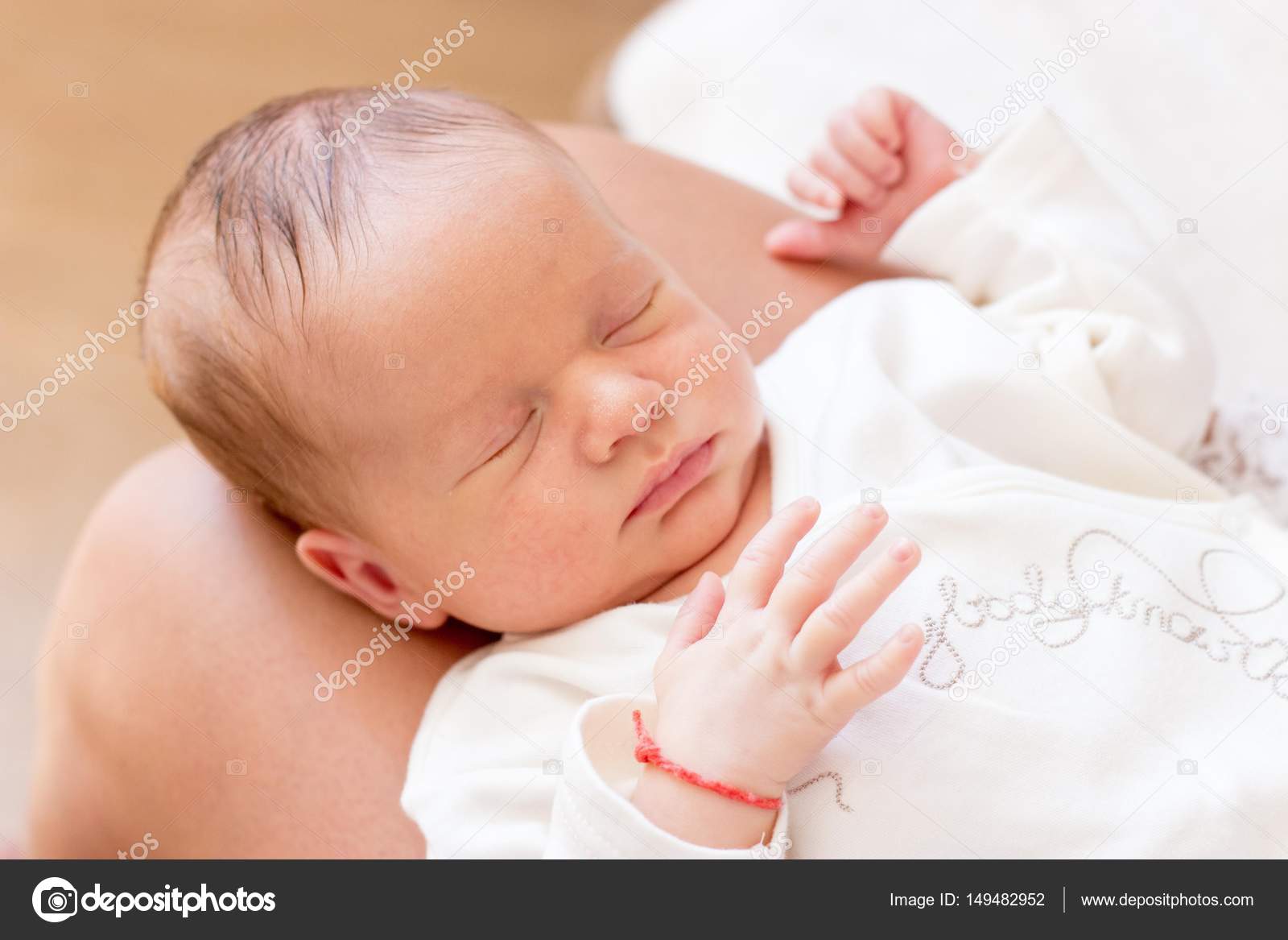 Beautiful delicate picture of the child and mother photo legs handles baby closeup lovely babys legs newborns photo by karelia89