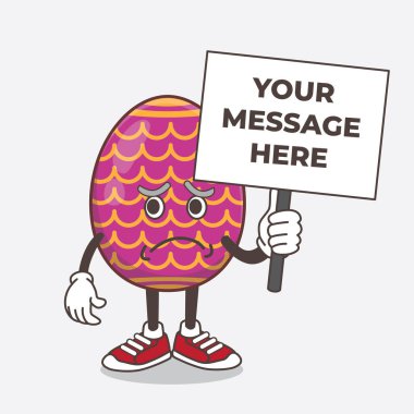 Paskalya Yumurtası karikatür maskot karakterinin çizimi. Neşesiz yüzü ve elinde bir mesaj panosu var.