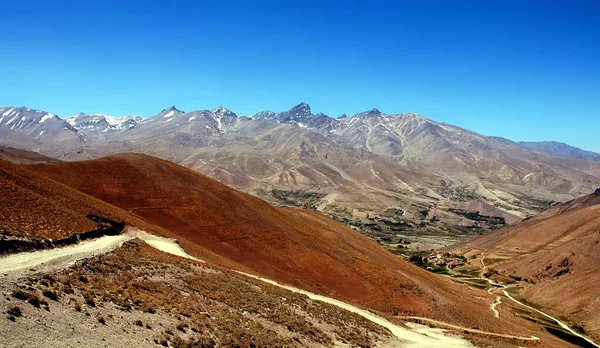 Berglandschap Tussen Kabul Bamyan Bamiyan Afghanistan Dusty Weg Naar Een — Stockfoto