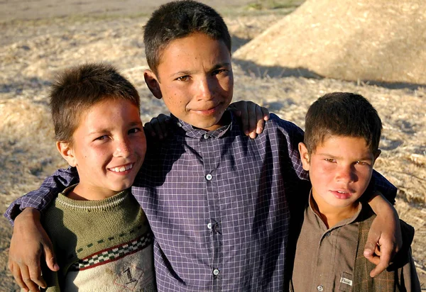 Bamyan Bamiyan Central Afghanistan Three Young Boys Farm Bamyan Bamiyan — Stock Photo, Image