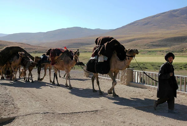 Chaghcharan Provincie Ghor Afghanistan Een Man Met Een Tulband Een — Stockfoto