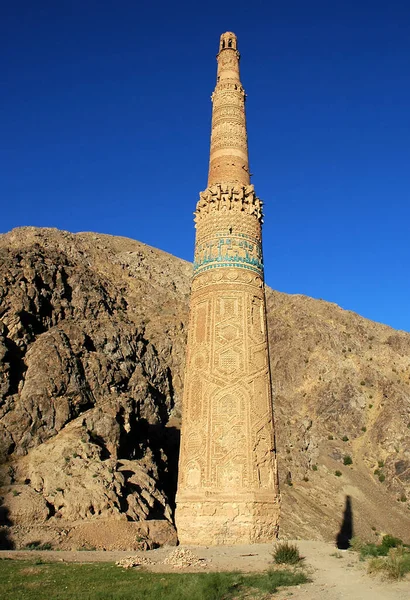 阿富汗古尔省Jam的Minaret Jam Minaret是位于阿富汗中部偏远地区的一个教科文组织遗址 贾姆歌剧院是古代伊斯兰建筑的一个杰出典范 — 图库照片