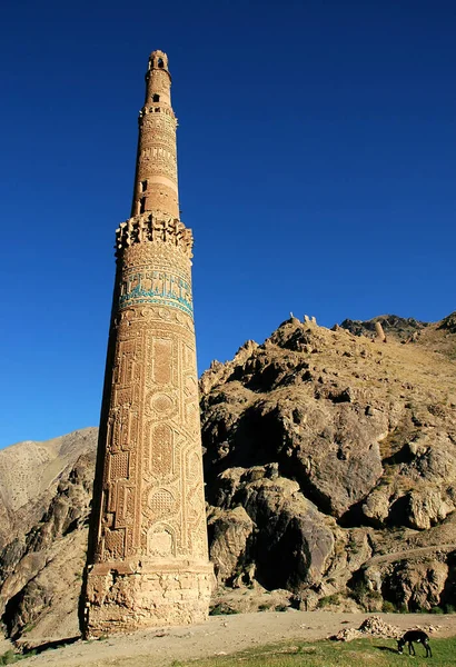 阿富汗古尔省Jam的Minaret Jam Minaret是位于阿富汗中部偏远地区的一个教科文组织遗址 贾姆歌剧院是古代伊斯兰建筑的一个杰出典范 — 图库照片