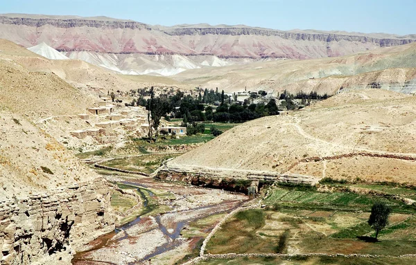 Vesnice Mezi Herátem Qala Naw Provincie Herát Afghánistánu Úrodné Údolí — Stock fotografie