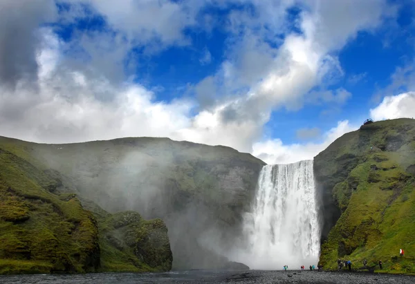 Cachoeira Skogafoss Sul Islândia Cachoeira Skogafoss Tem Mais 60M Altura — Fotografia de Stock