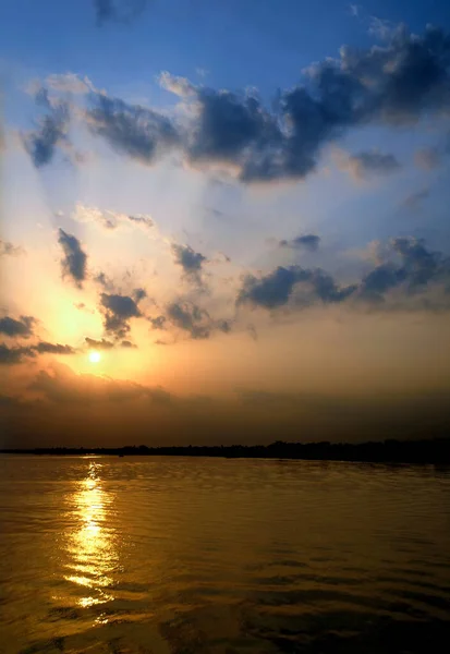 Ηλιοβασίλεμα Στον Ποταμό Ρούπσα Ποταμός Ρούπσα Κοντά Στο Khulna Μπαγκλαντές — Φωτογραφία Αρχείου