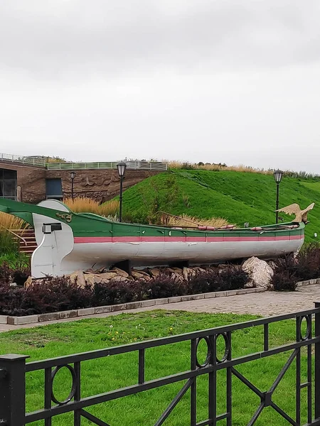 Eski ahşap tekne. Sviyazhsk adasında.