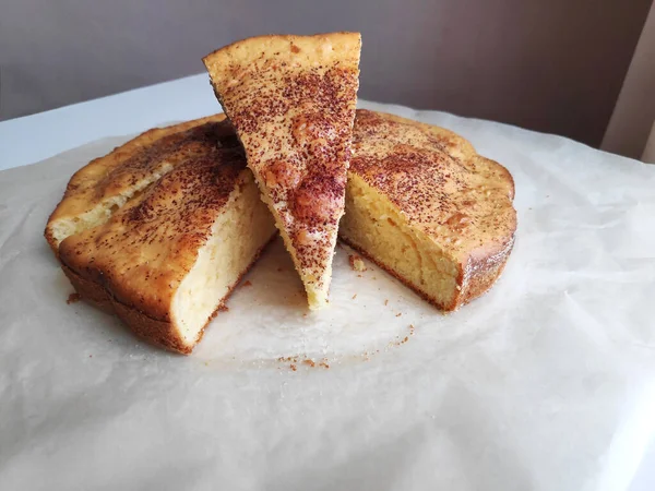 Charlotte Cupcake. Beyaz bir kağıtta.