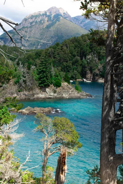 Arjantin Patagonya gölleri ve doğası.