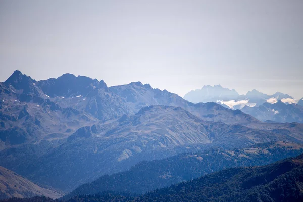 Foto Der Malerischen Berglandschaft Einem Sommertag — Stockfoto