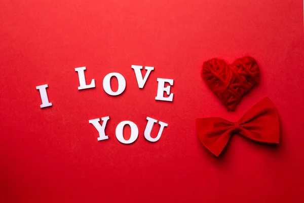 Kocham Cię Kocham Cię Napis Białych Liter Czerwonym Tle — Zdjęcie stockowe