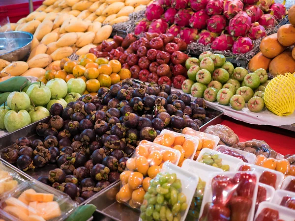 Photo Store Selling Fresh Fruit Varieties — Stock Photo, Image