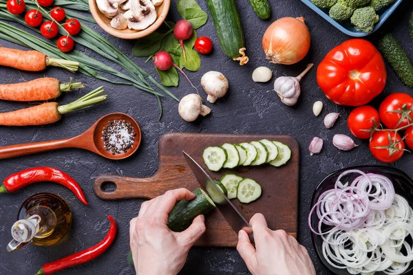 Image Sur Dessus Légumes Frais Champignons Planche Découper Huile Couteau — Photo