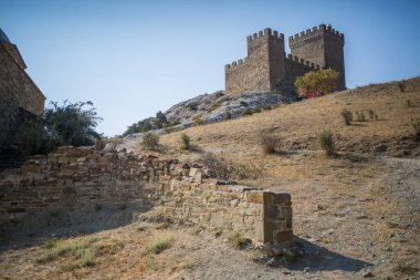 sudak Kırım yere kadar tepe üzerinde Cenova kalesinin Kulesi