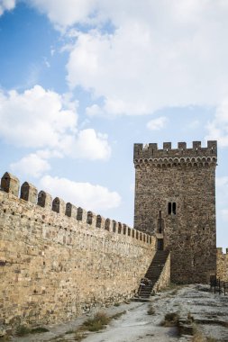sudak Kırım yere kadar tepe üzerinde Cenova kalesinin Kulesi