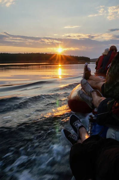 Photo Bateau Nageant Sur Lac Coucher Soleil — Photo