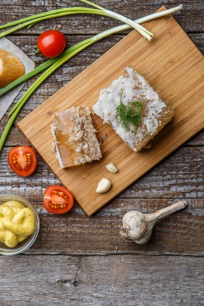 Carne Geleia Caseira Com Mostarda Pão Tomate Alho Mesa Holodets — Fotografia de Stock